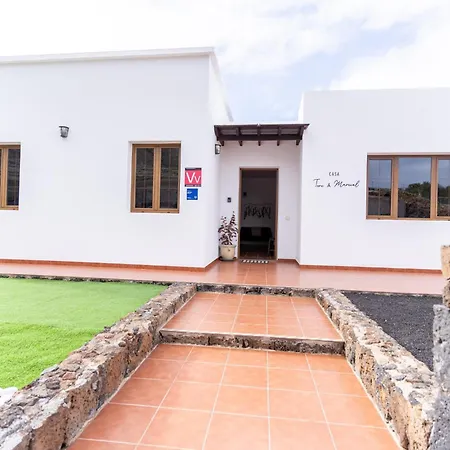 Casa Tere Y Marcial تيناجون