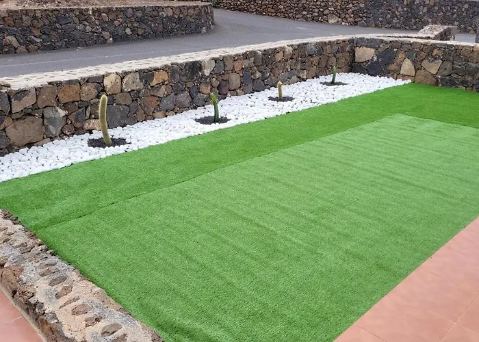 Casa Tere Y Marcial * تيناجون